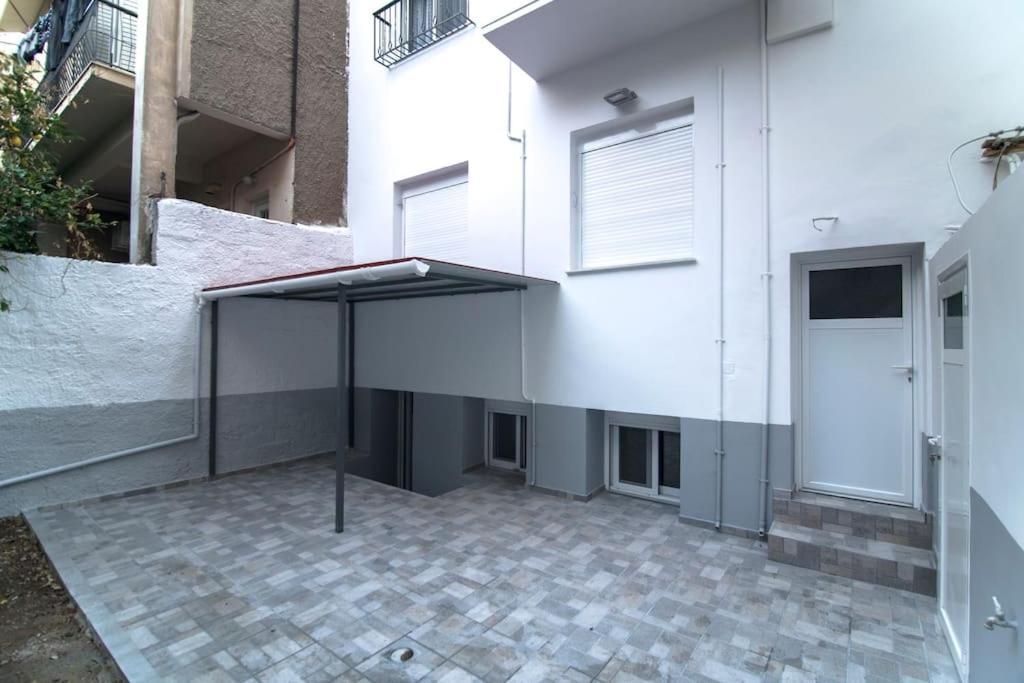 Downtown Rare And Modern Two Storey Building Atenas Exterior foto